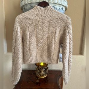 Aritzia Melly sweater NWT XS OLIVE BEIGE